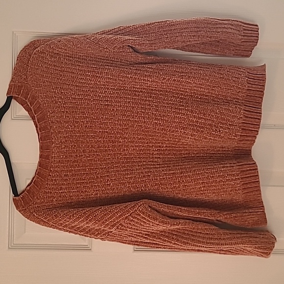 Cozy Aerie Knit Sweater - Picture 1 of 4